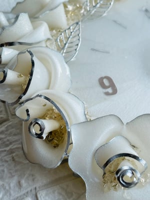 SILVER SERENITY: RESIN 3D FLOWER WALL CLOCK & BUTTERFLIES — gallery