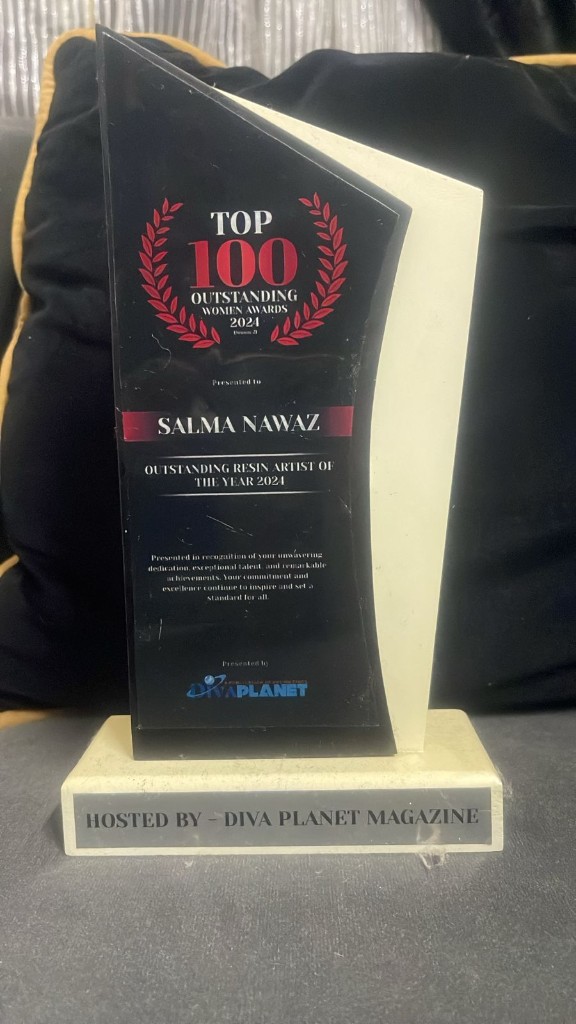 Diva Planet Magazine trophy — Outstanding Resin Artist of the Year 2024
