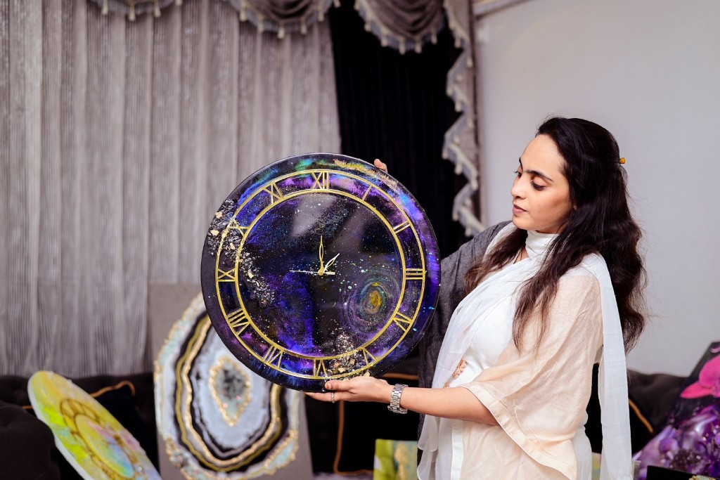 Galaxy Resin Clock — Solasta Resin Art